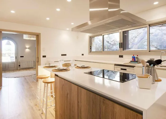 Villa San Jaume Apostol Luxury * Tossa de Mar